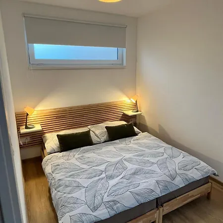 Vejminek Rak Průhonice